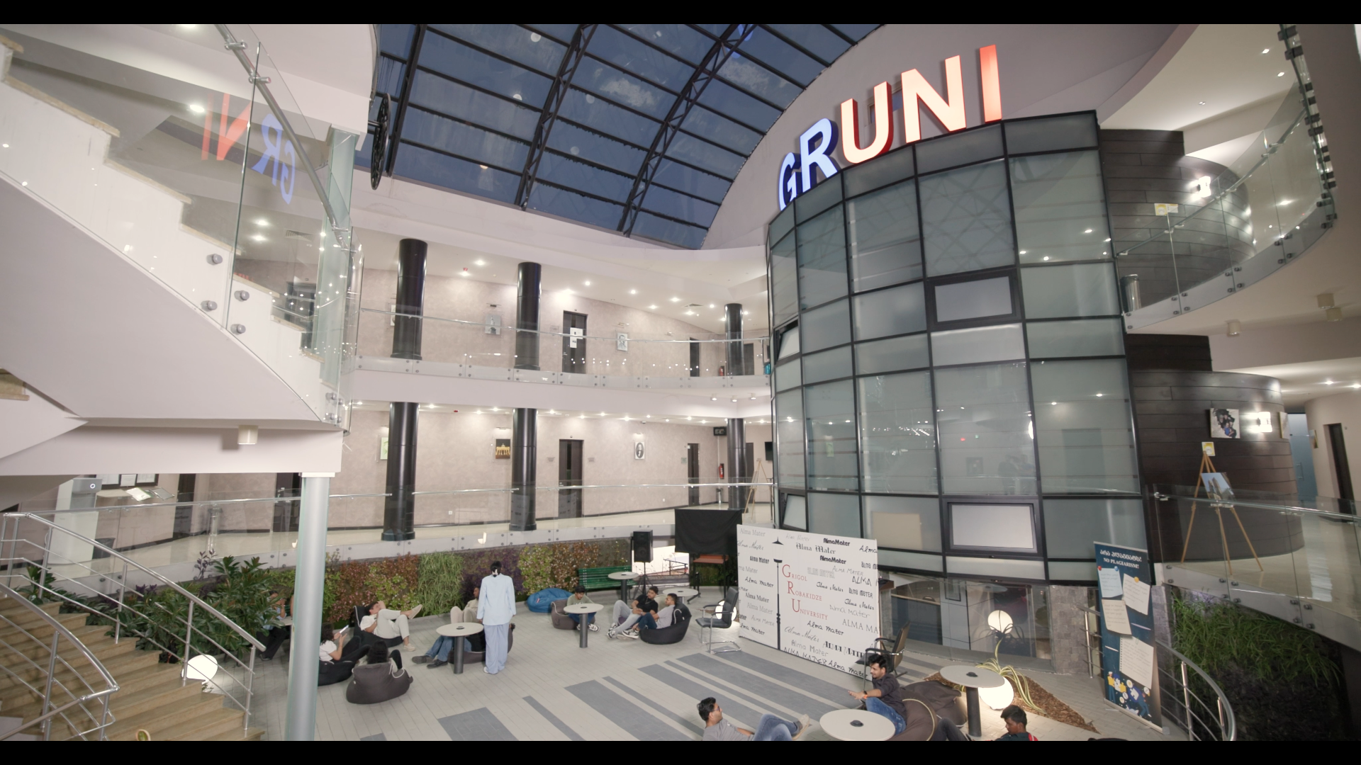 Campus - Grigol Robakidze University (GRUNI)